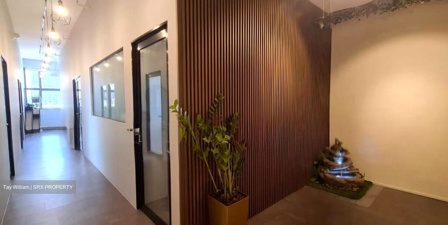 Midview City (D20), Factory #496781551